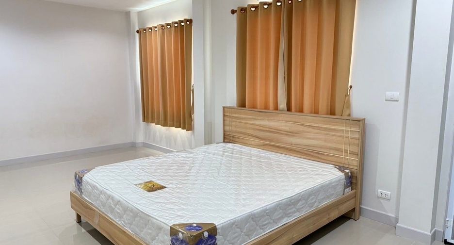Casa en alquiler de 3 habitaciones en San Sai, Chiang Mai