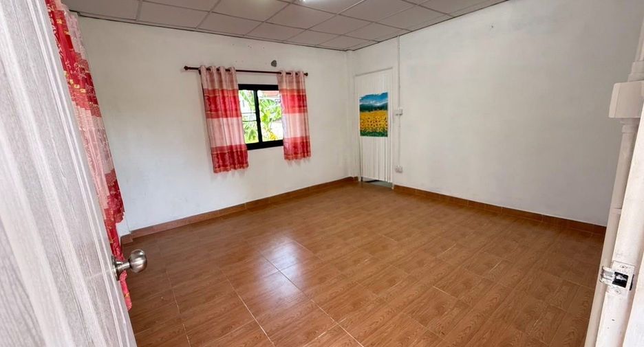 Casa en alquiler de 3 habitaciones en San Sai, Chiang Mai