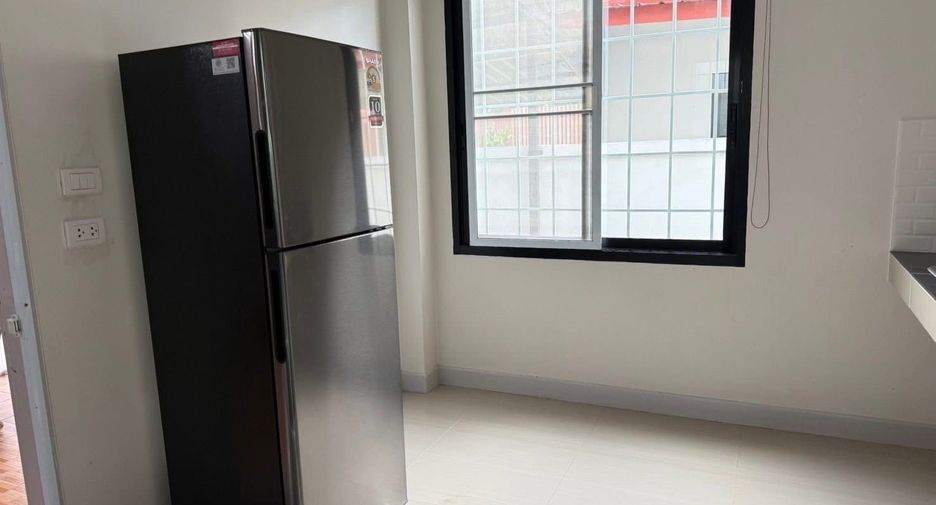 Casa en alquiler de 3 habitaciones en San Sai, Chiang Mai