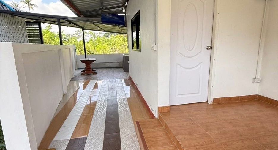 Casa en alquiler de 3 habitaciones en San Sai, Chiang Mai