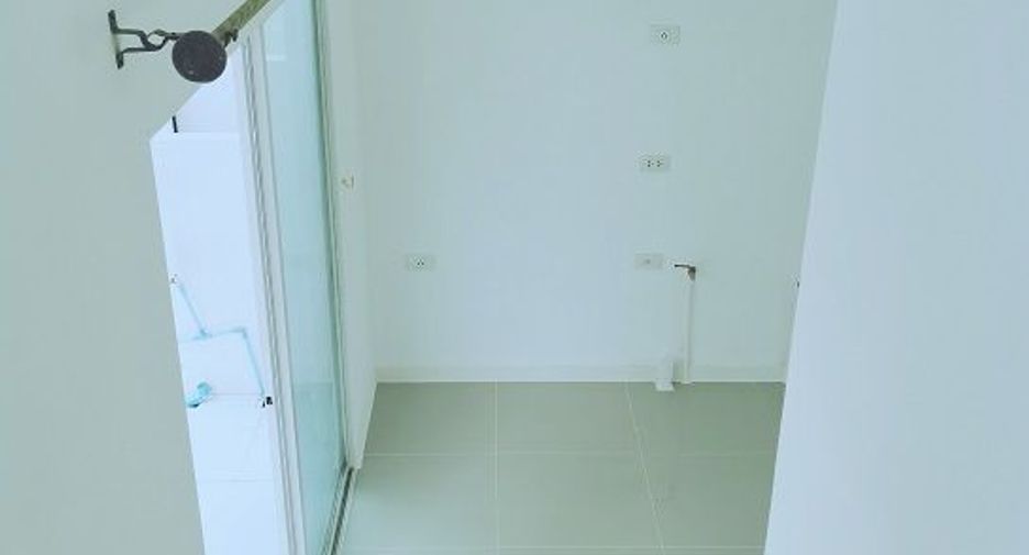 For sale 2 bedrooms townhouse in Phra Samut Chedi, Samut Prakan