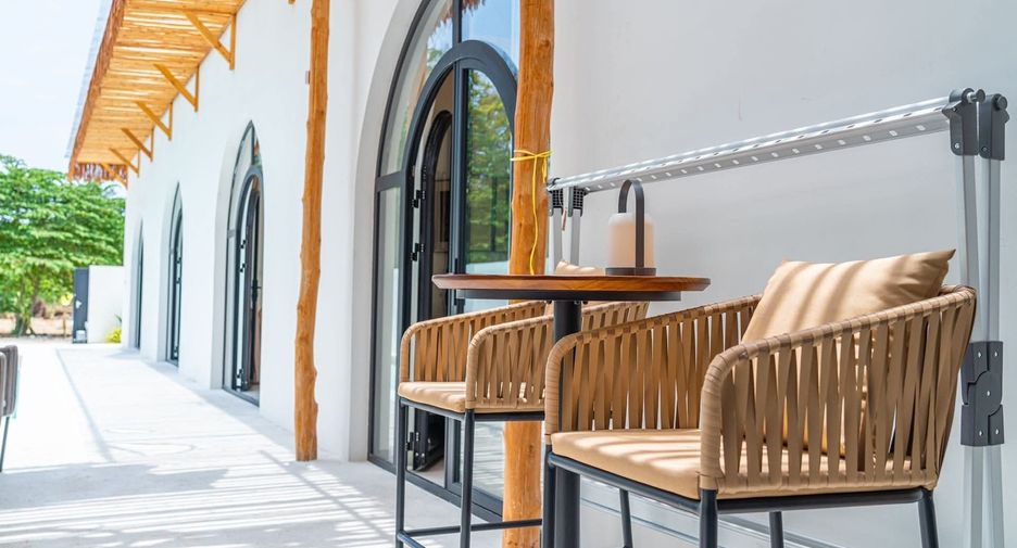 Villa zum Kauf mit 4 Zimmer in Bang Lamung, Chonburi