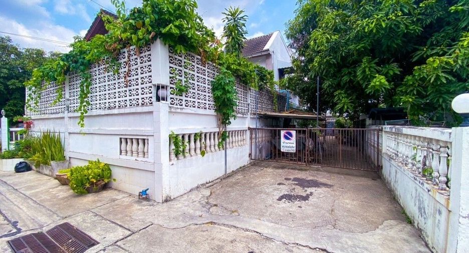 出售 7 卧室 独立屋 在 Chatuchak, 曼谷