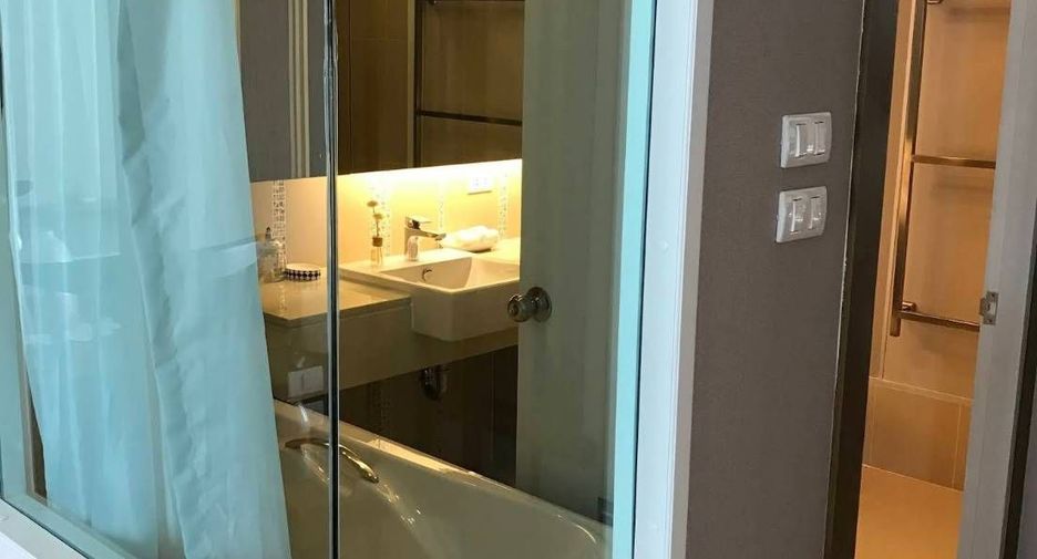 For rent 2 bedrooms condo in Mueang Chiang Mai, Chiang Mai