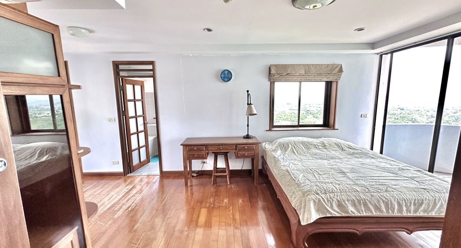 For sale and for rent 1 bed condo in Sattahip, Chonburi