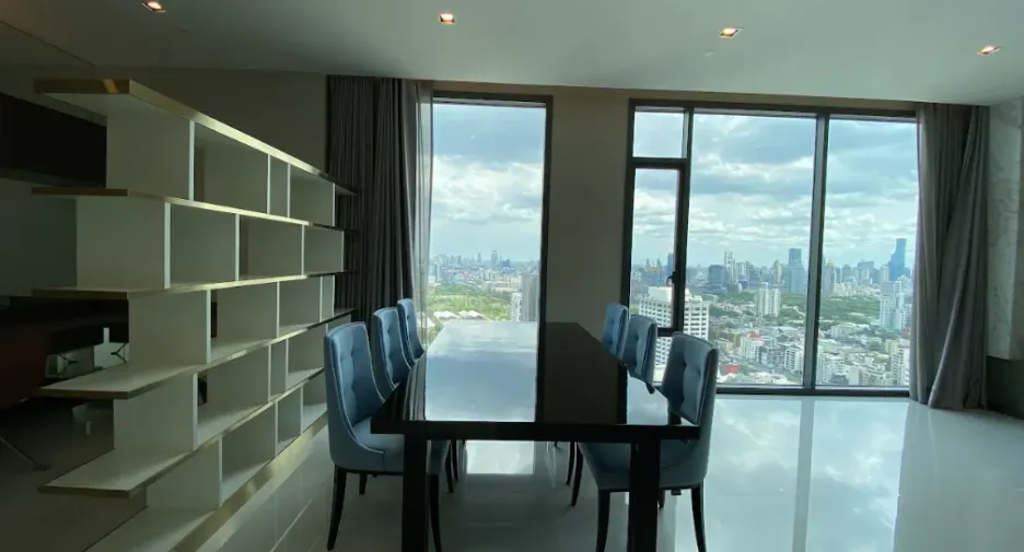 For sale and for rent 3 bedrooms condo in Khlong Toei, Bangkok