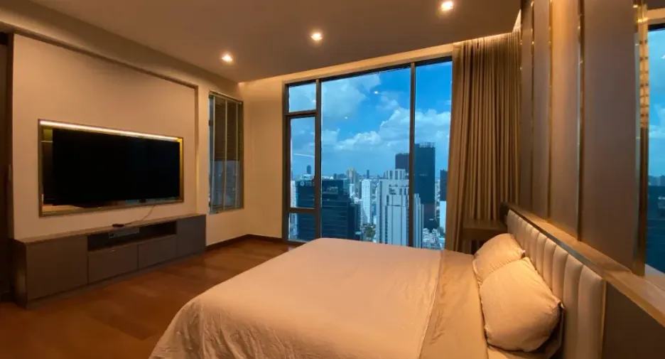 For sale and for rent 3 bedrooms condo in Khlong Toei, Bangkok
