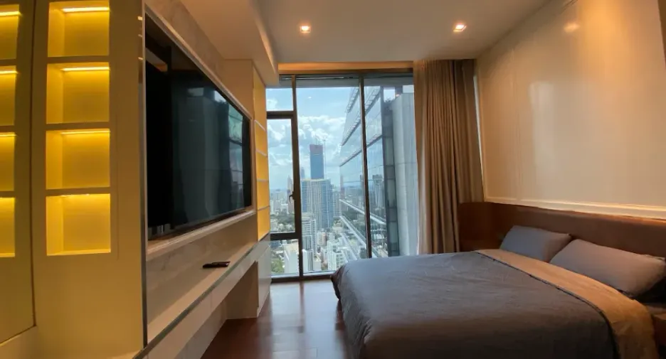 For sale and for rent 3 bedrooms condo in Khlong Toei, Bangkok
