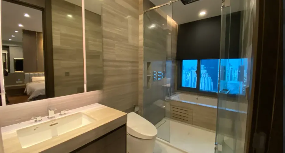 For sale and for rent 3 bedrooms condo in Khlong Toei, Bangkok