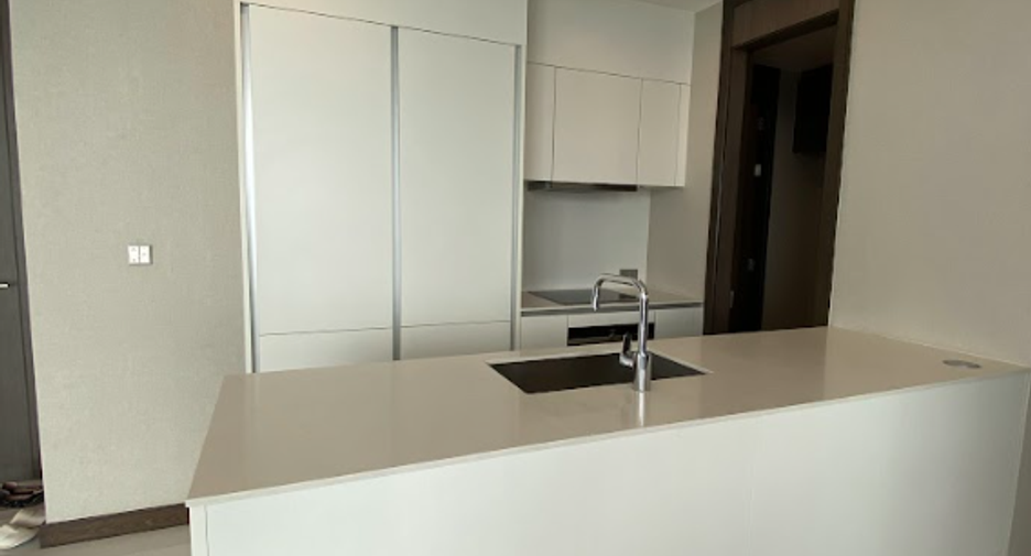 For sale and for rent 3 bedrooms condo in Khlong Toei, Bangkok