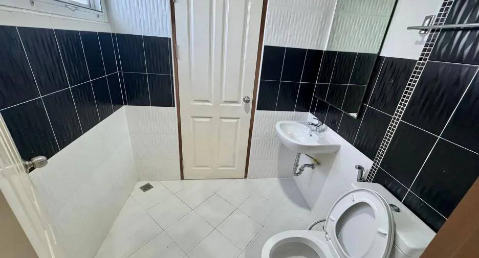For rent 3 bedrooms house in San Sai, Chiang Mai