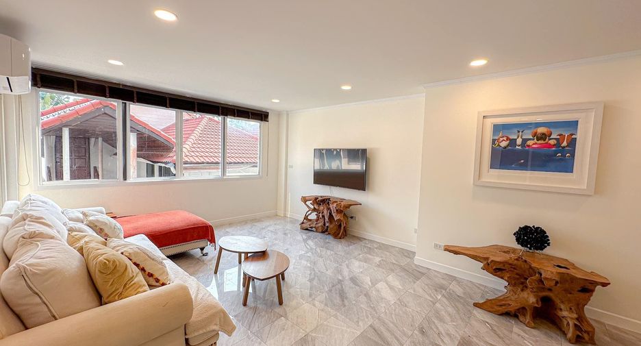 For sale 3 bedrooms townhouse in Hua Hin, Prachuap Khiri Khan