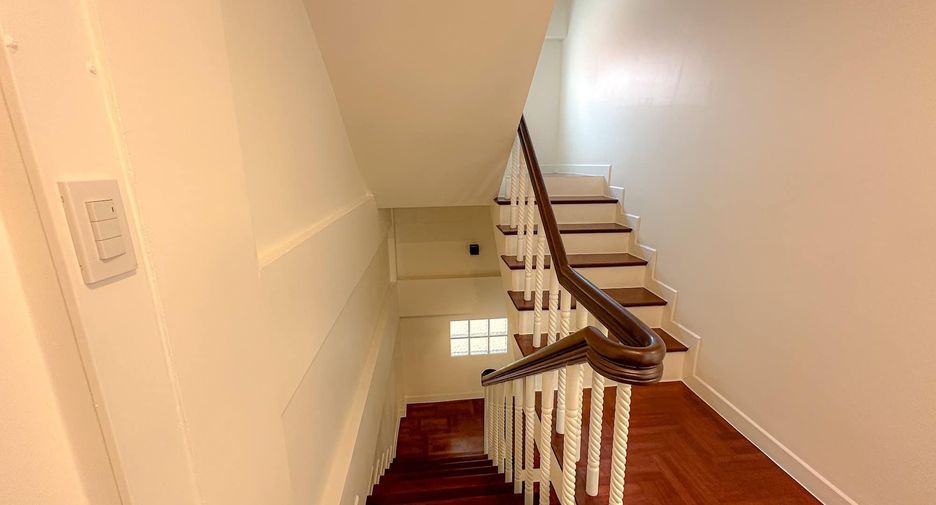 For sale 3 bedrooms townhouse in Hua Hin, Prachuap Khiri Khan