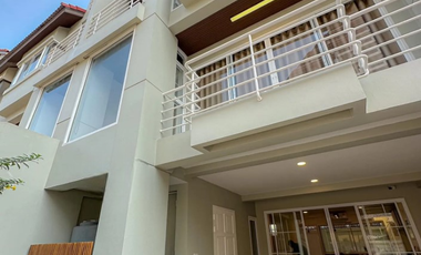 For sale 3 bedrooms townhouse in Hua Hin, Prachuap Khiri Khan