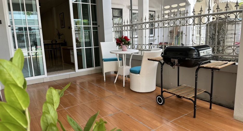For rent studio townhouse in Hua Hin, Prachuap Khiri Khan