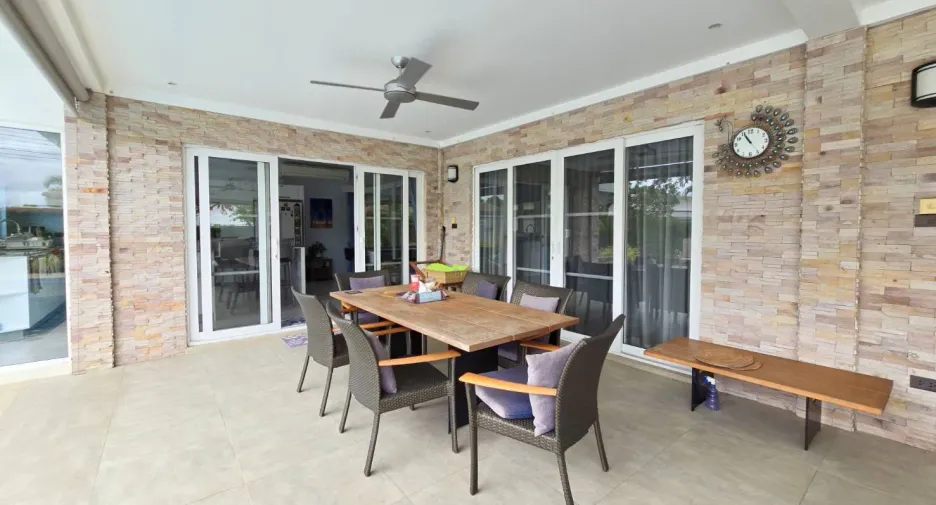 For rent 3 bedrooms villa in Hua Hin, Prachuap Khiri Khan