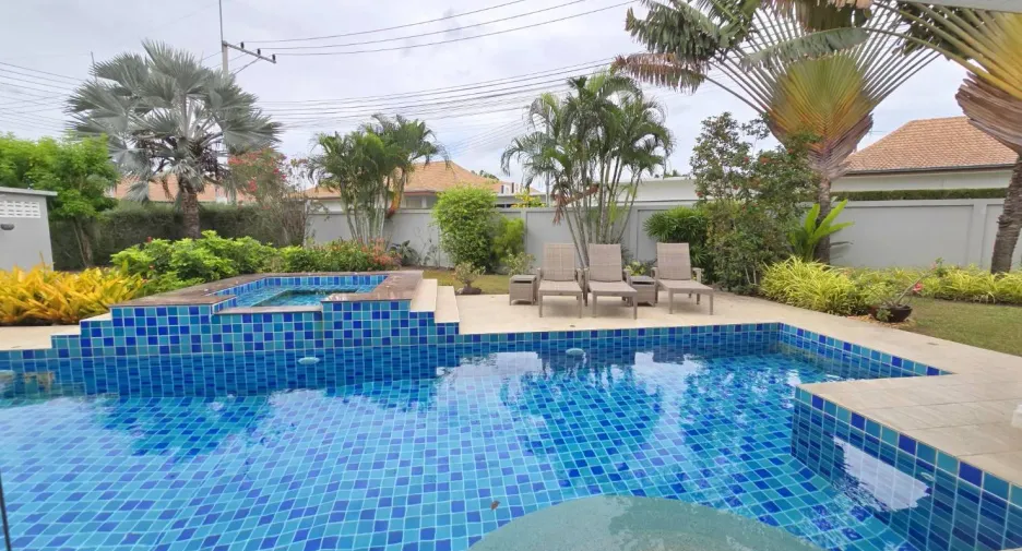 For rent 3 bedrooms villa in Hua Hin, Prachuap Khiri Khan
