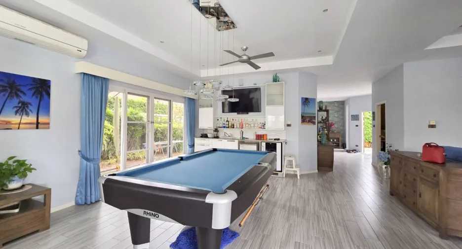 For rent 3 bedrooms villa in Hua Hin, Prachuap Khiri Khan