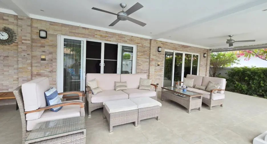 For rent 3 bedrooms villa in Hua Hin, Prachuap Khiri Khan