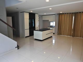 出售 4 卧室 独立屋 在 San Kamphaeng, Chiang Mai