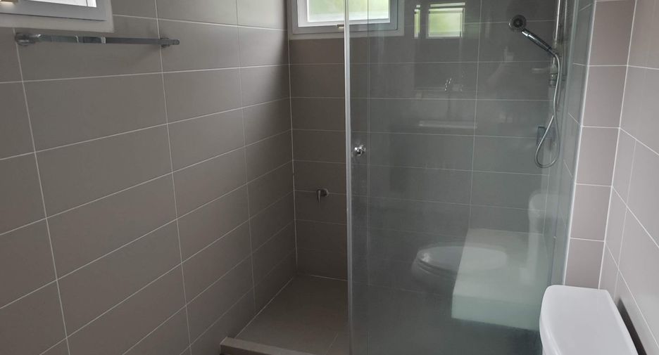 Casa en venta de 4 habitaciones en San Kamphaeng, Chiang Mai