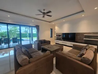 Villa en alquiler de 3 habitaciones en Cha Am, Phetchaburi