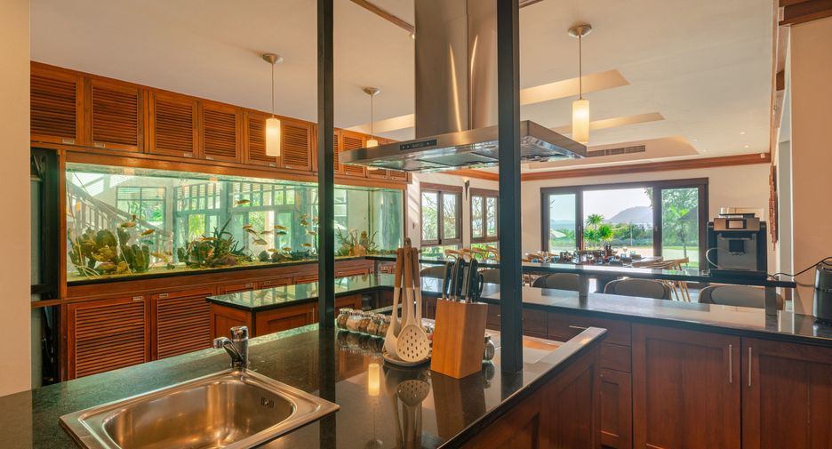 Villa zur Miete mit 6 Zimmer in Mueang Phuket, Phuket
