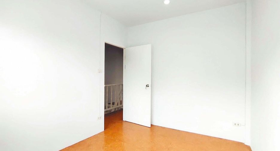 For sale 2 bedrooms house in Saraphi, Chiang Mai