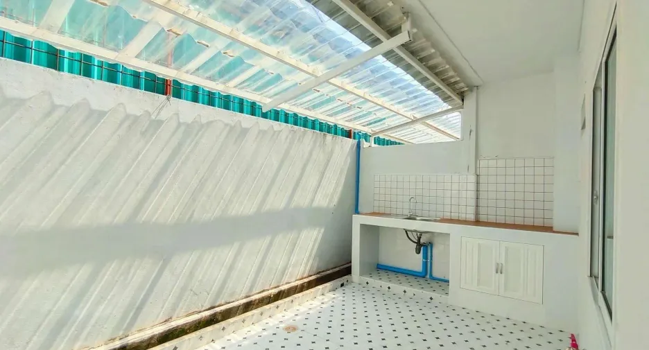 For sale 2 bedrooms house in Saraphi, Chiang Mai