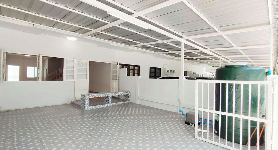 For sale 2 bedrooms house in Saraphi, Chiang Mai