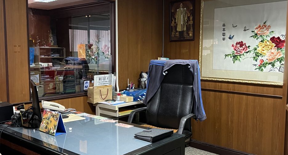 For sale and for rent 11 bedrooms office in Ratchathewi, Bangkok