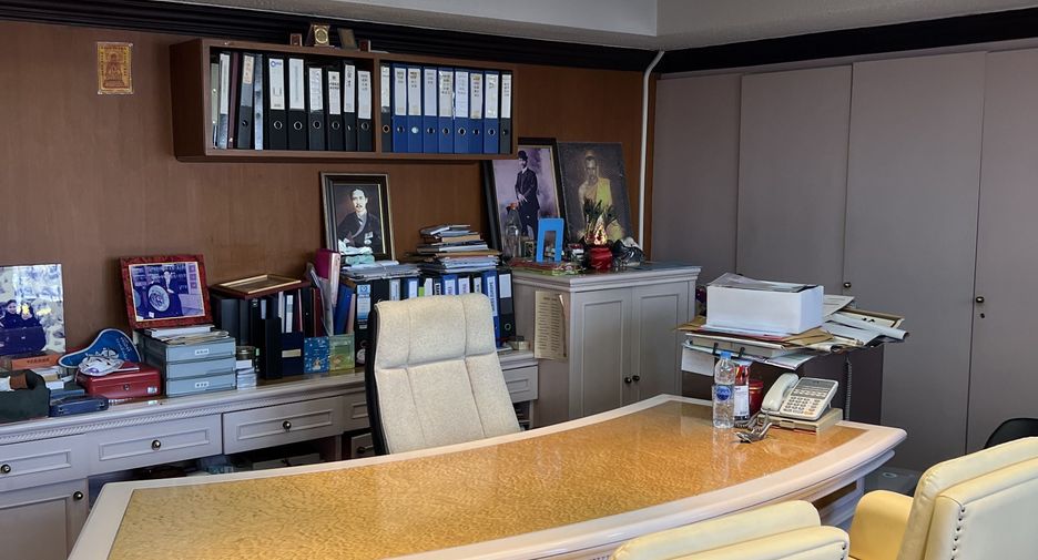 For sale and for rent 11 bedrooms office in Ratchathewi, Bangkok