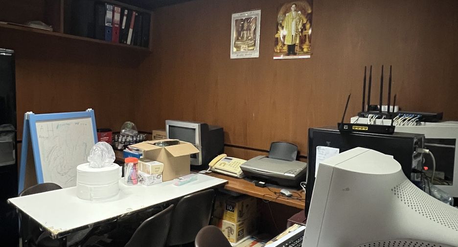 For sale and for rent 11 bedrooms office in Ratchathewi, Bangkok
