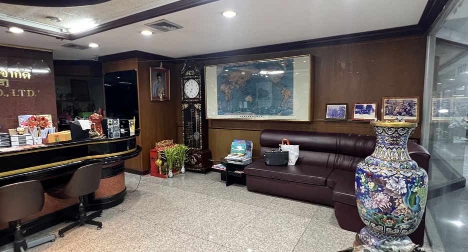 For sale and for rent 11 bedrooms office in Ratchathewi, Bangkok