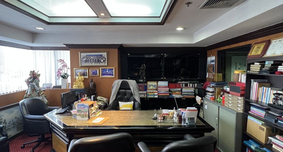 For sale and for rent 11 bedrooms office in Ratchathewi, Bangkok
