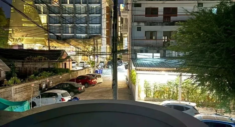 For rent 2 bedrooms townhouse in Mueang Chiang Mai, Chiang Mai