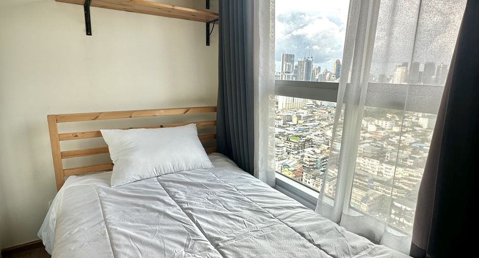 For sale 2 bedrooms condo in Yan Nawa, Bangkok