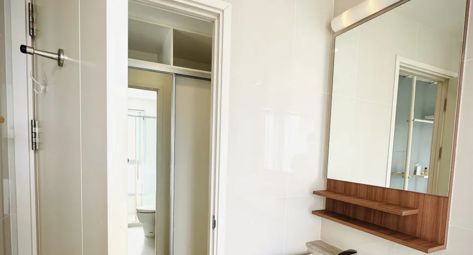 For sale 2 bedrooms condo in Yan Nawa, Bangkok