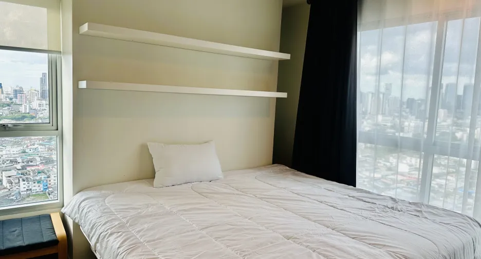 For sale 2 bedrooms condo in Yan Nawa, Bangkok