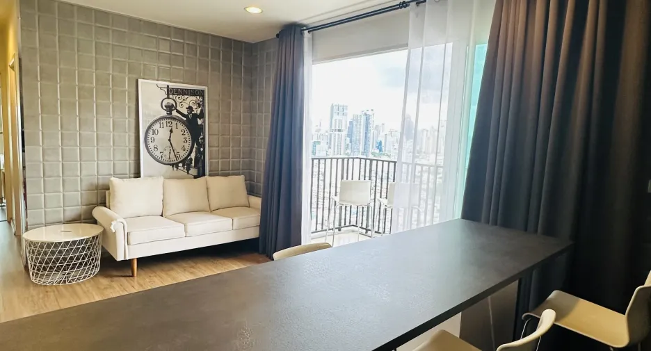 For sale 2 bedrooms condo in Yan Nawa, Bangkok