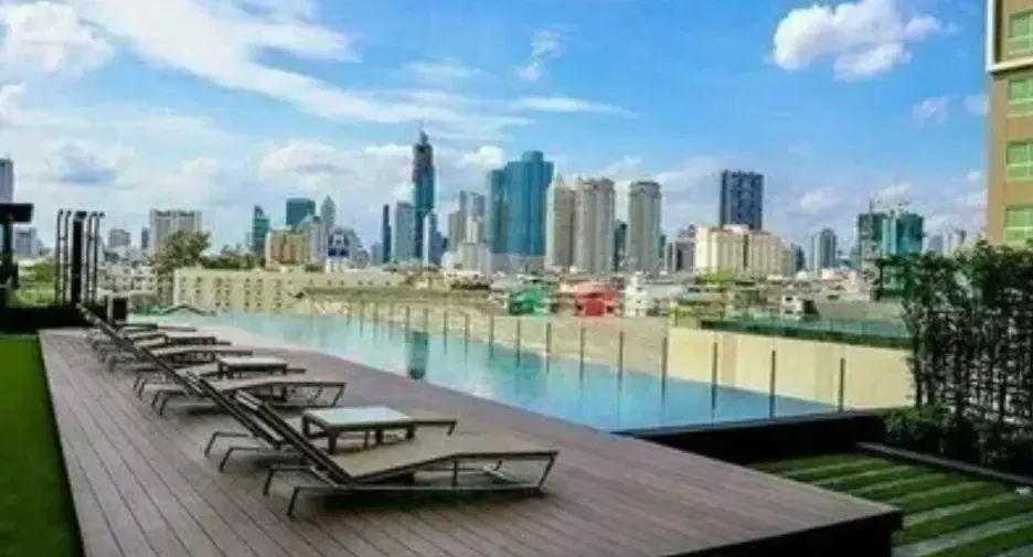 For sale 2 bedrooms condo in Yan Nawa, Bangkok