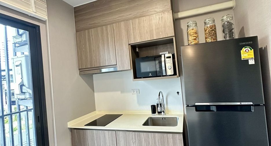 Condo en venta y en alquiler de 1 habitaciones en Bang Phlat, Bangkok