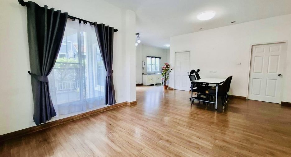 For rent 3 bedrooms house in Doi Saket, Chiang Mai