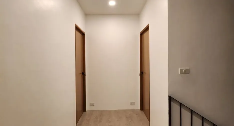 For sale 6 bedrooms townhouse in Mueang Chiang Mai, Chiang Mai