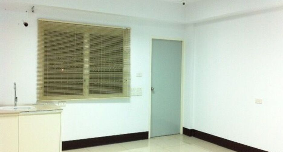 À vendre 8 chambres maison de ville à Mueang Chiang Mai, Chiang Mai