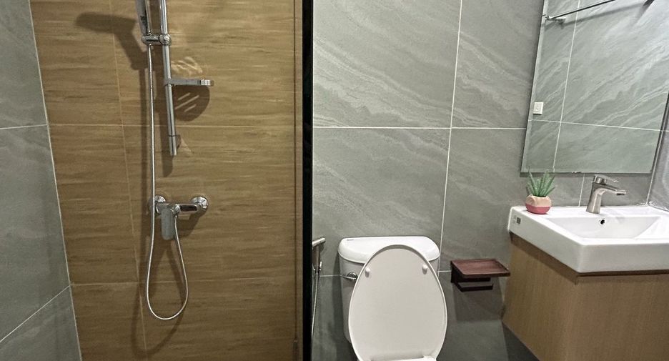 Condo en venta de 2 habitaciones en Khlong Toei, Bangkok