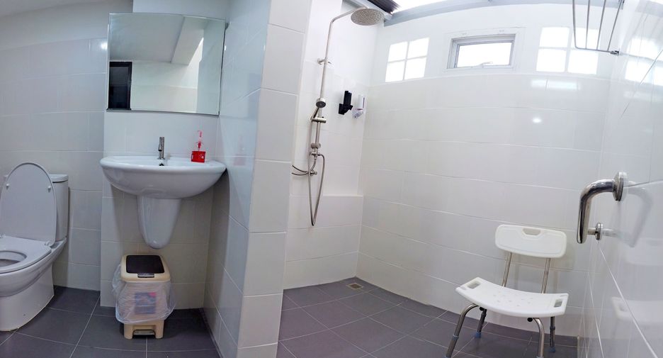 Villa en venta de 3 habitaciones en Si Racha, Chonburi