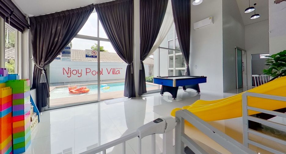Villa en venta de 3 habitaciones en Si Racha, Chonburi