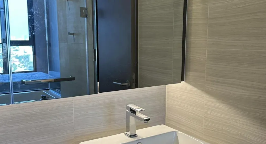 Продажа и аренда 1 кровать кондо в Щаттхана, Бангкок