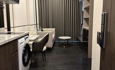 Condo en venta y en alquiler de 1 habitaciones en Watthana, Bangkok